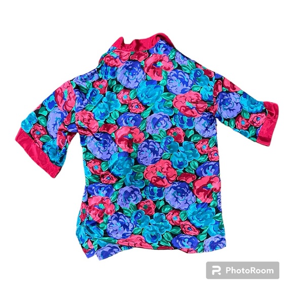 Victoria’s Secret Floral Short Satin Robe Loungewear - Picture 2 of 3